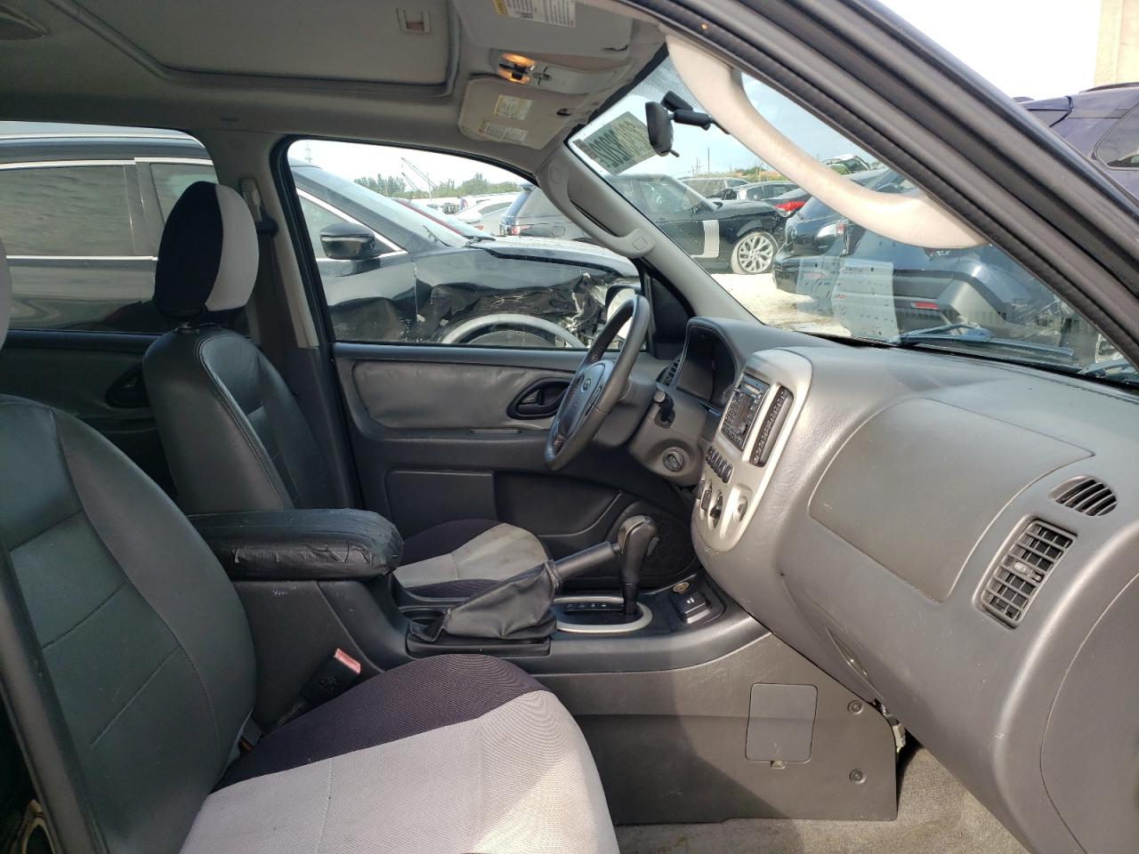 Photo 5 from auction – 2006 FORD ESCAPE HEV with VIN 1FMCU95H86KD48982