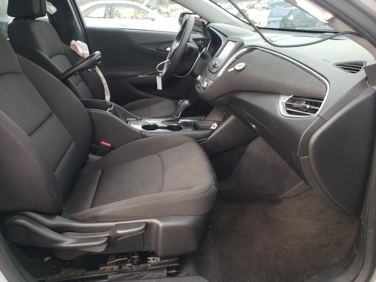 Photo 5 from auction – 2018 CHEVROLET MALIBU LT with VIN 1G1ZD5ST1JF275478