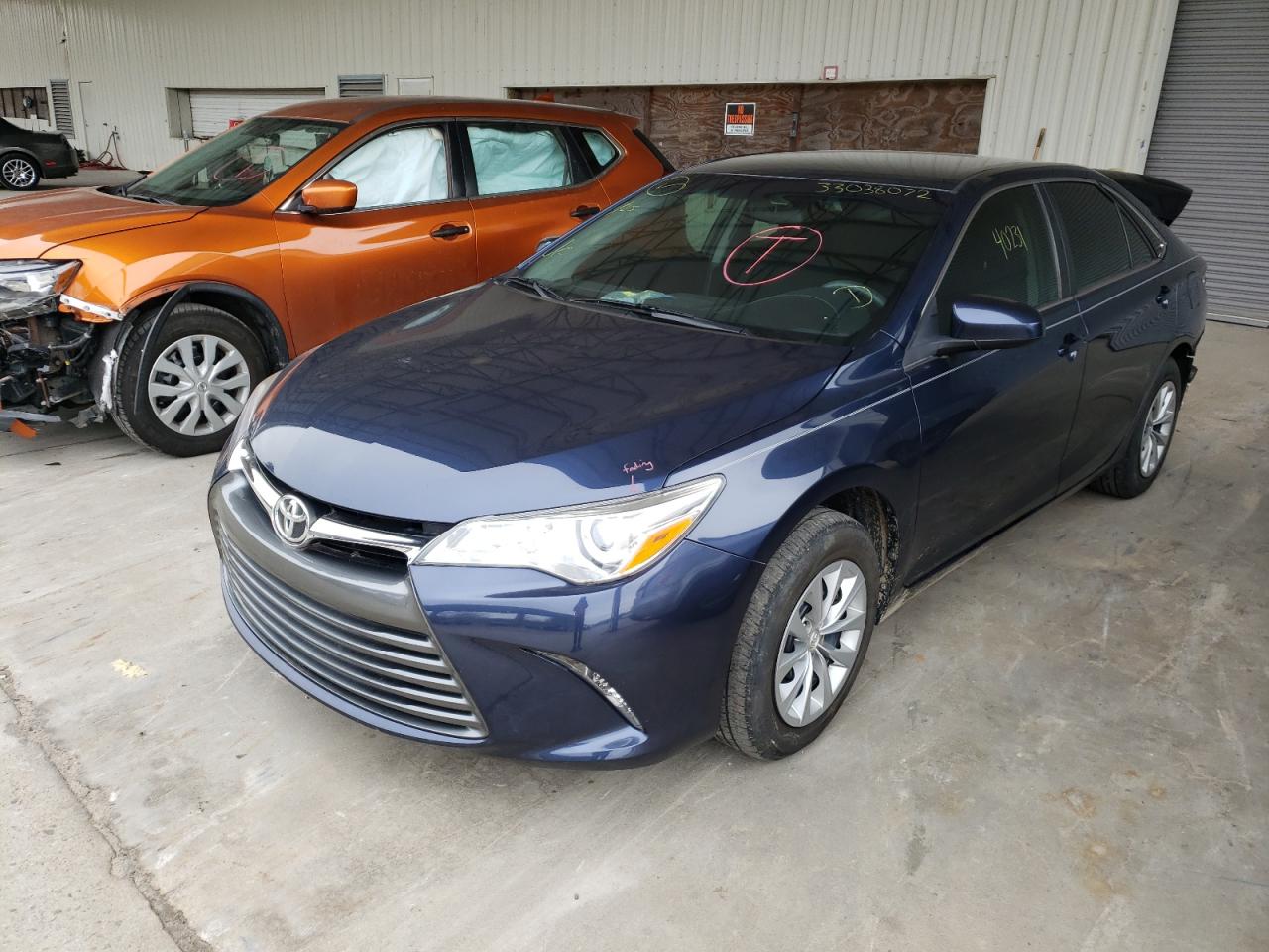 Photo 2 from auction – 2017 TOYOTA CAMRY LE with VIN 4T1BF1FK4HU721234