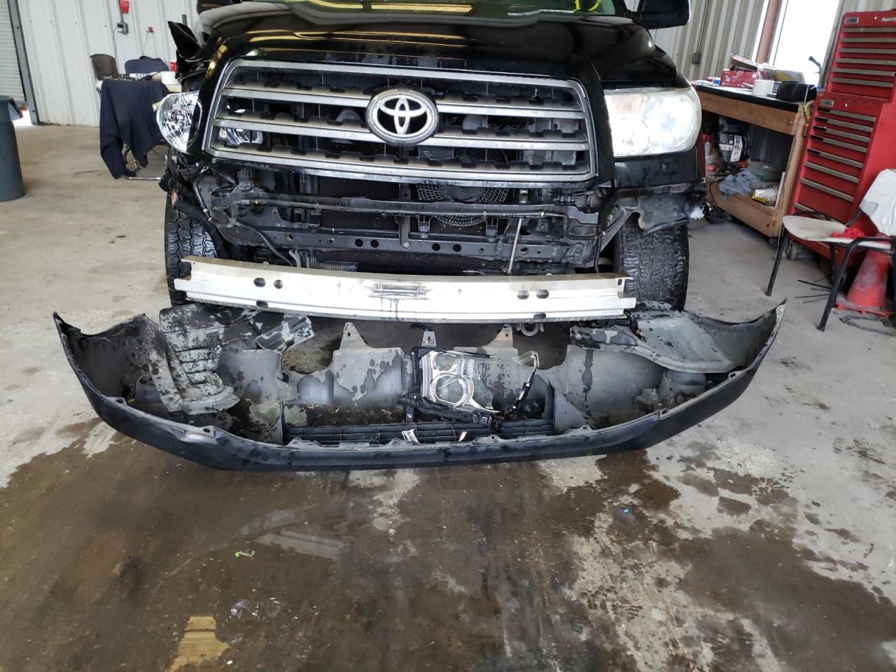 Photo 9 from auction – 2013 TOYOTA SEQUOIA SR with VIN 5TDZY5G17DS046326