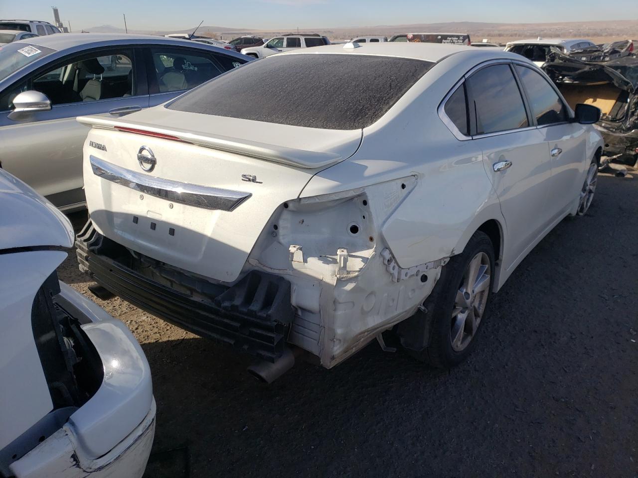 Photo 4 from auction – 2015 NISSAN ALTIMA 2.5 with VIN 1N4AL3AP7FN890779