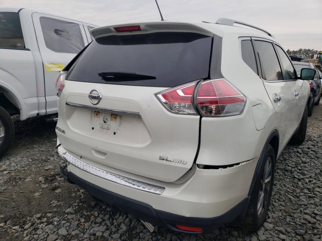 Photo 4 from auction – 2015 NISSAN ROGUE S with VIN 5N1AT2MV8FC808483