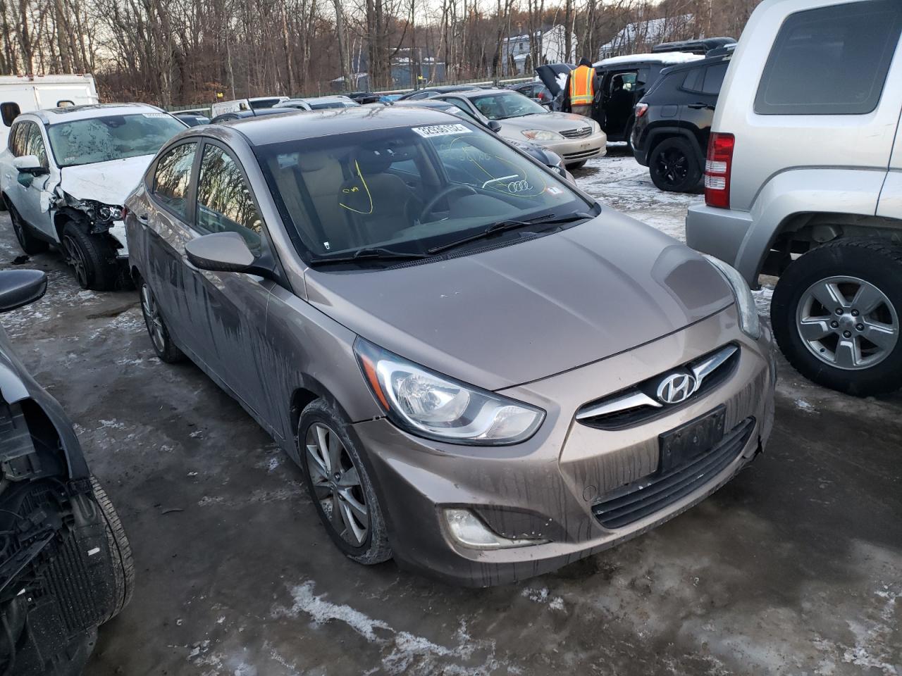 HYUNDAI ACCENT GLS 2012 with VIN KMHCU4AE5CU084571 - Photo from auction