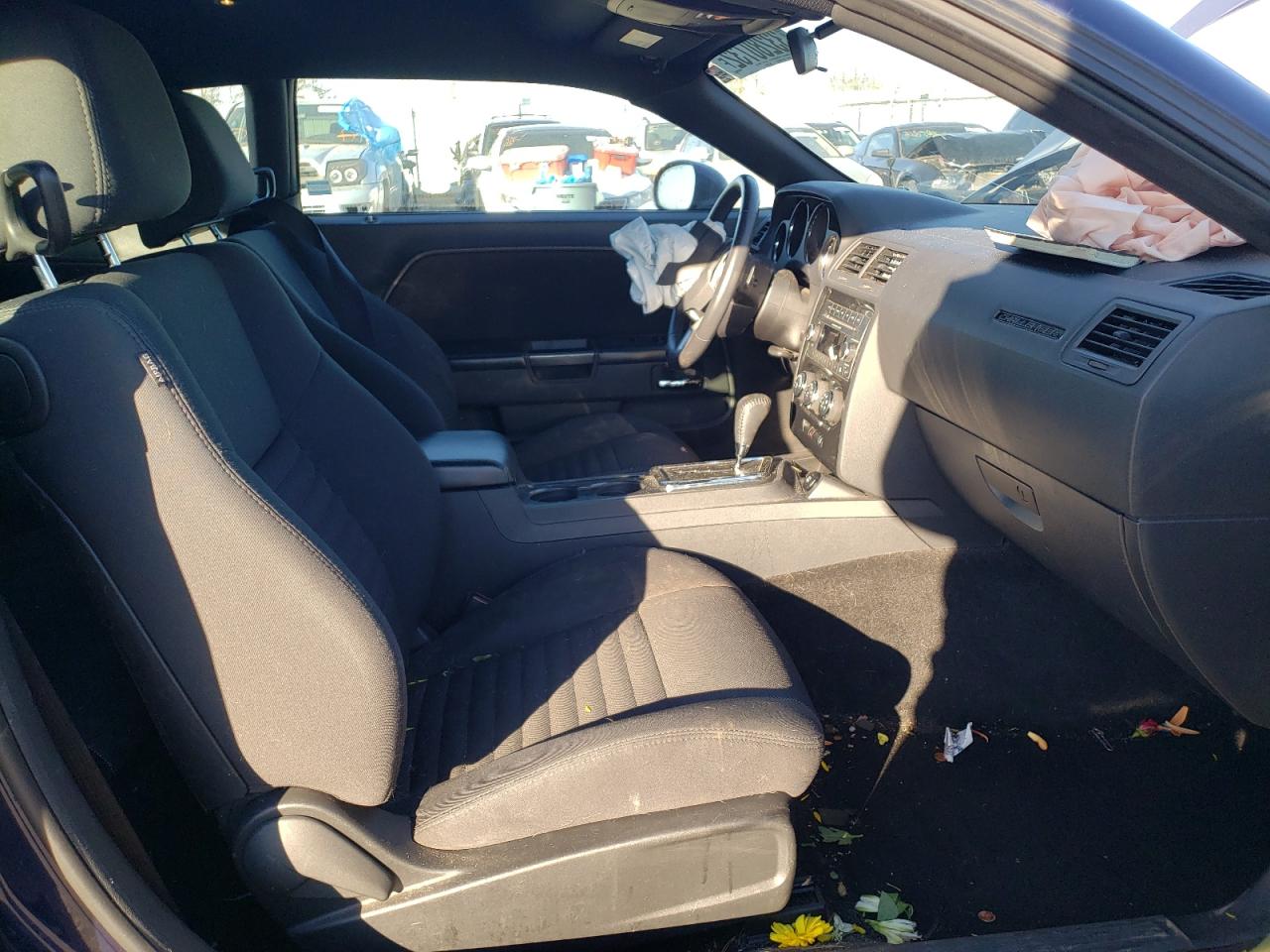 Photo 5 from auction – 2014 DODGE CHALLENGER with VIN 2C3CDYAG9EH266751