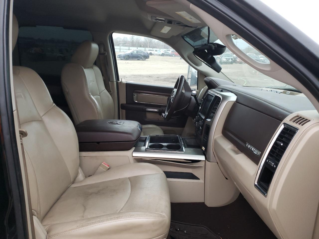 Photo 5 from auction – 2015 RAM 3500 LARAM with VIN 3C63RRML6FG617099