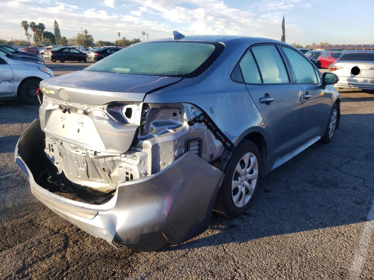 Photo 4 from auction – 2021 TOYOTA COROLLA LE with VIN 5YFEPMAE4MP170649