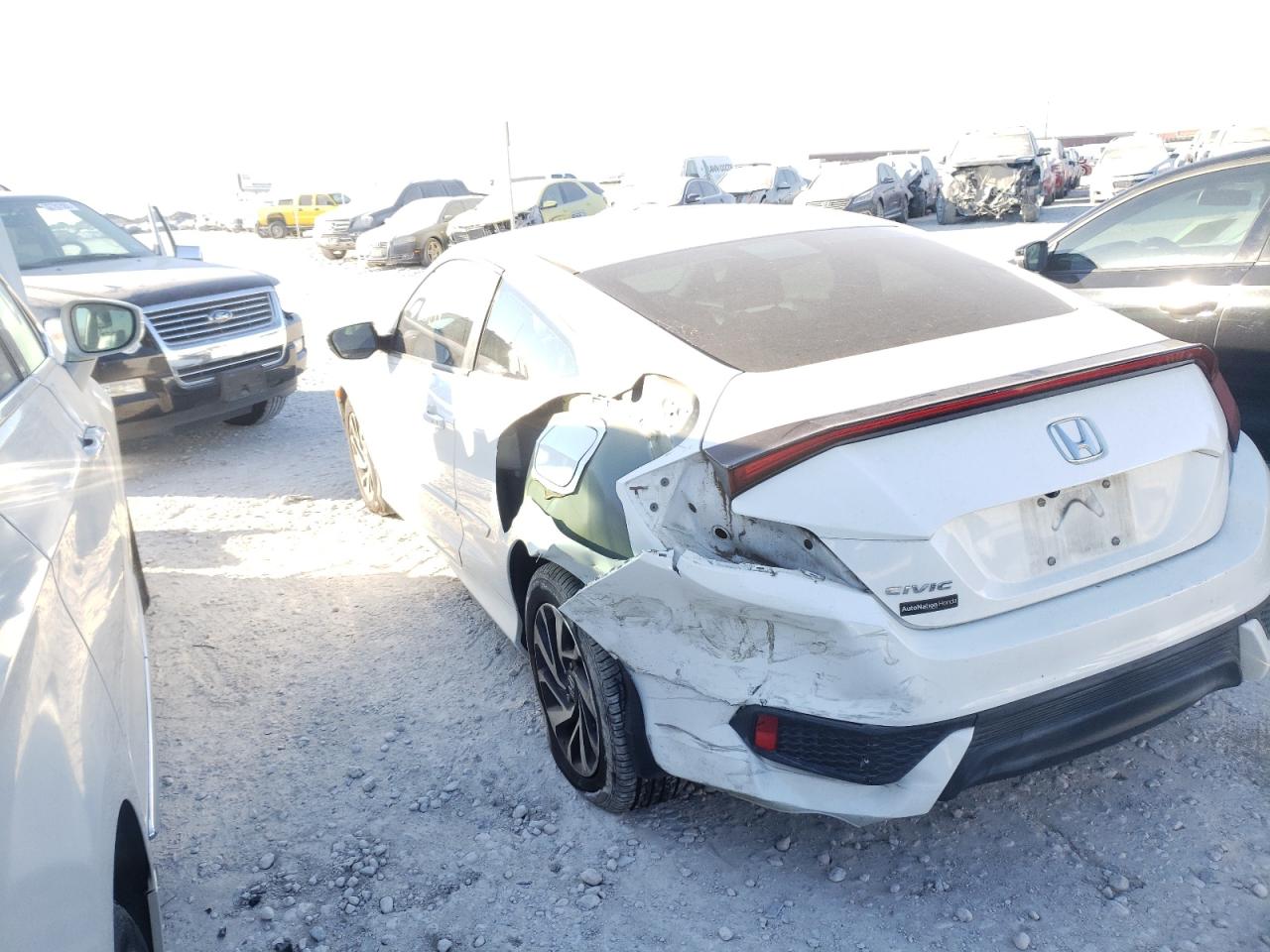 Photo 3 from auction – 2016 HONDA CIVIC LX with VIN 2HGFC4B07GH306223