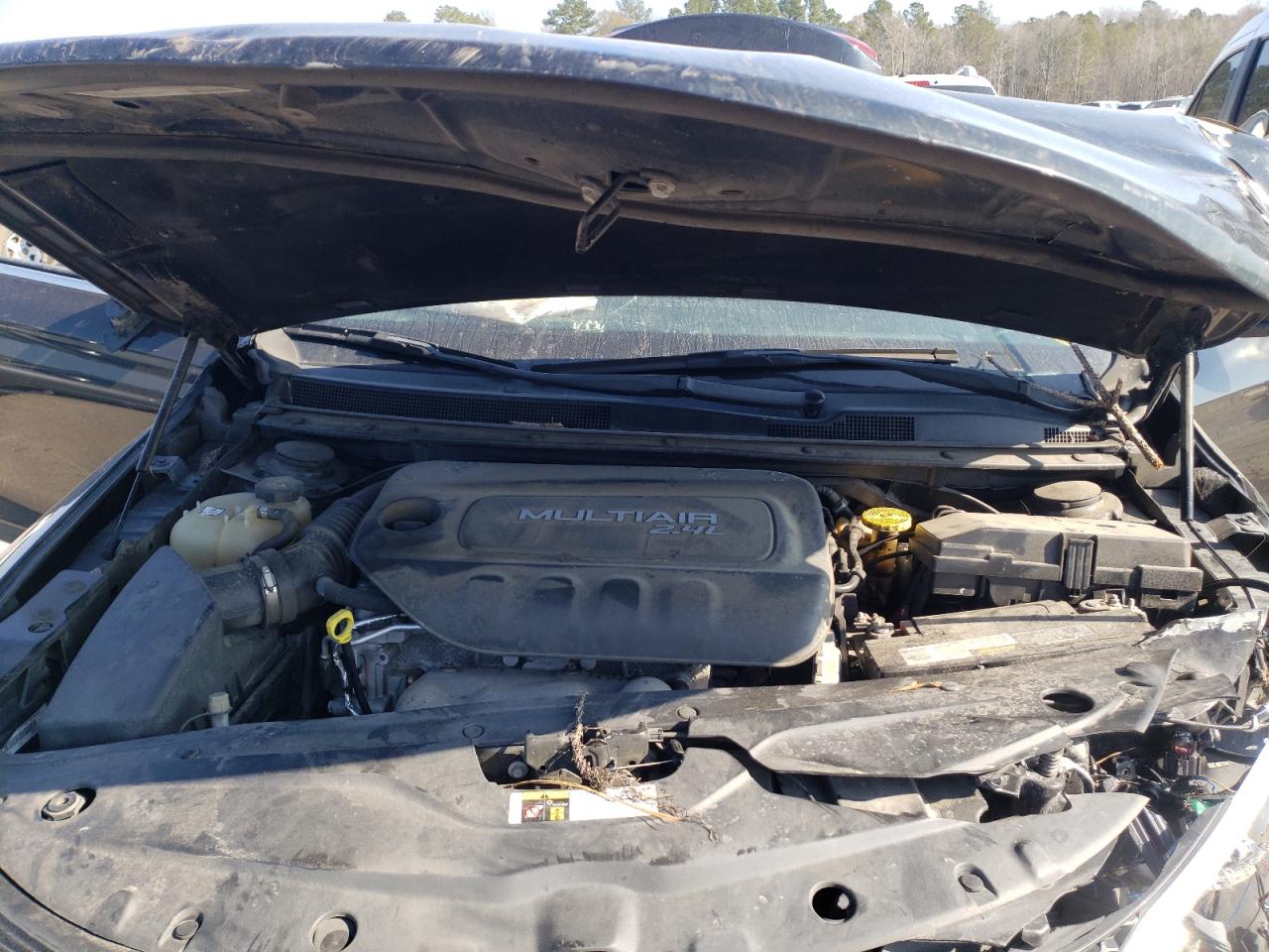 Photo 7 from auction – 2015 CHRYSLER 200 LIMITE with VIN 1C3CCCAB4FN710900