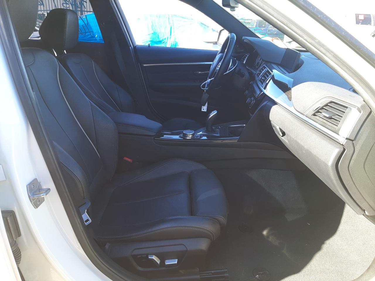 Photo 5 from auction – 2016 BMW 328 I SULE with VIN WBA8E9G50GNU30373