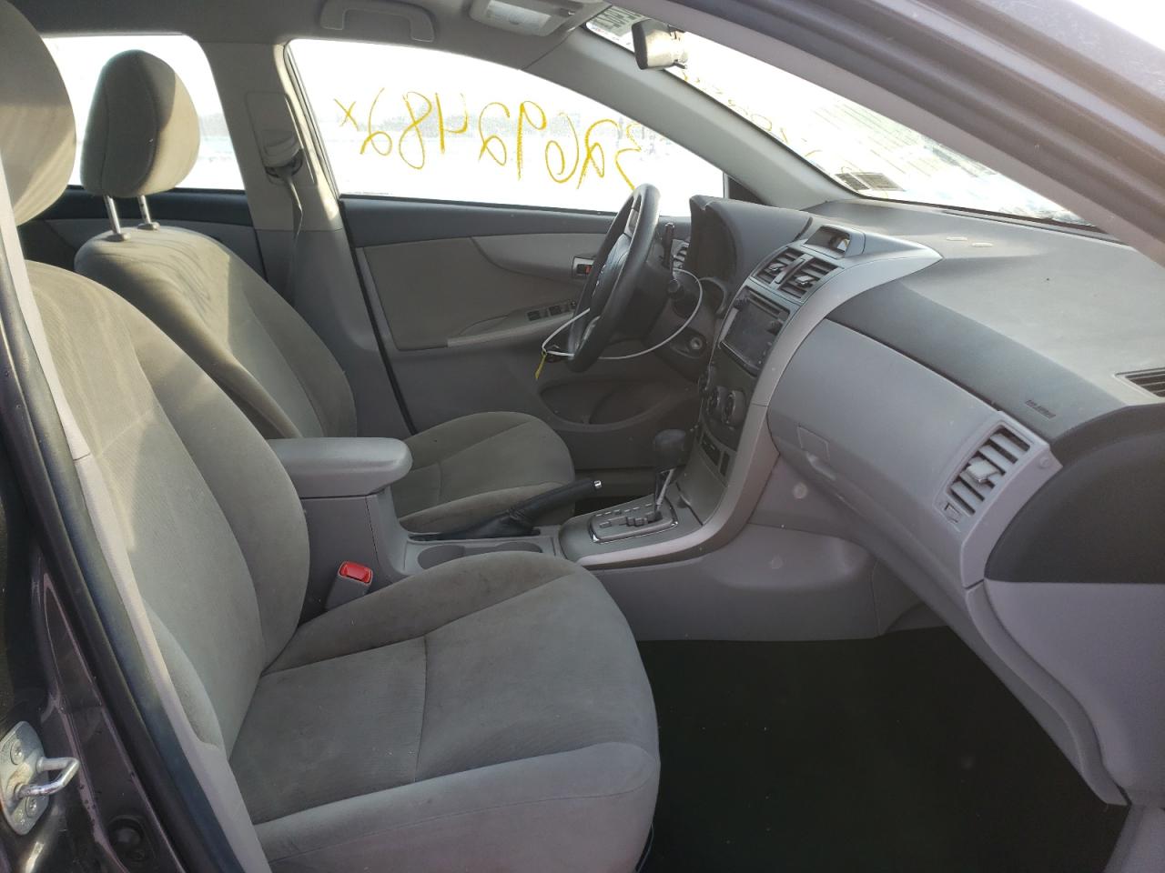 Zdjęcie 5 z aukcji – 2013 TOYOTA COROLLA BA z VIN 2T1BU4EE4DC113664