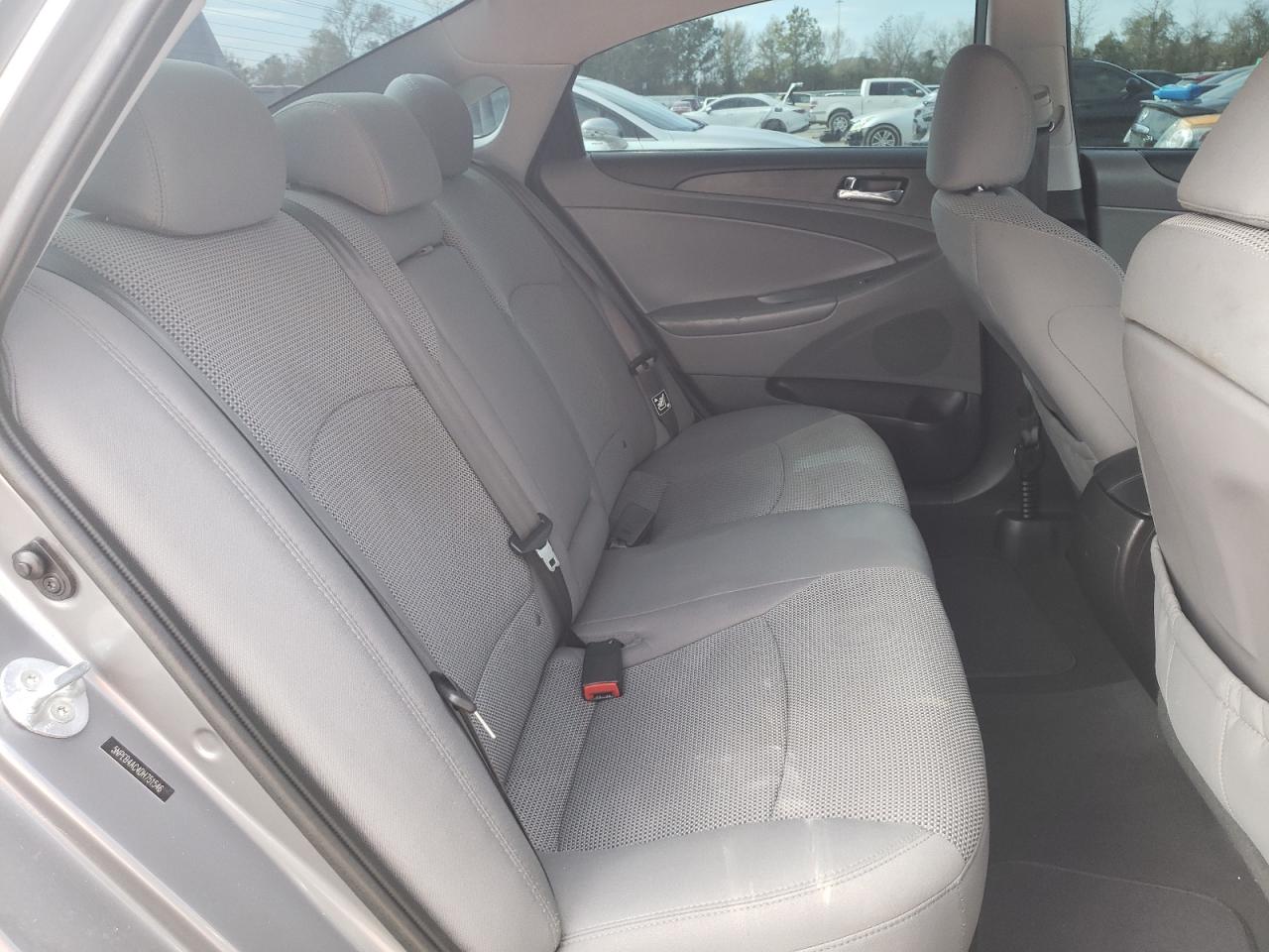 Photo 6 from auction – 2013 HYUNDAI SONATA GLS with VIN 5NPEB4AC4DH751546