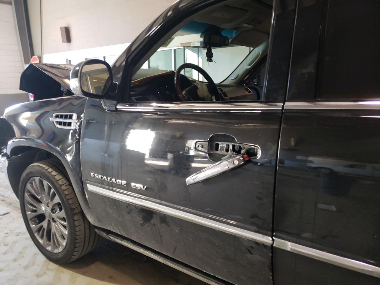 Photo 10 from auction – 2007 CADILLAC ESCALADE E with VIN 1GYFK66857R317325