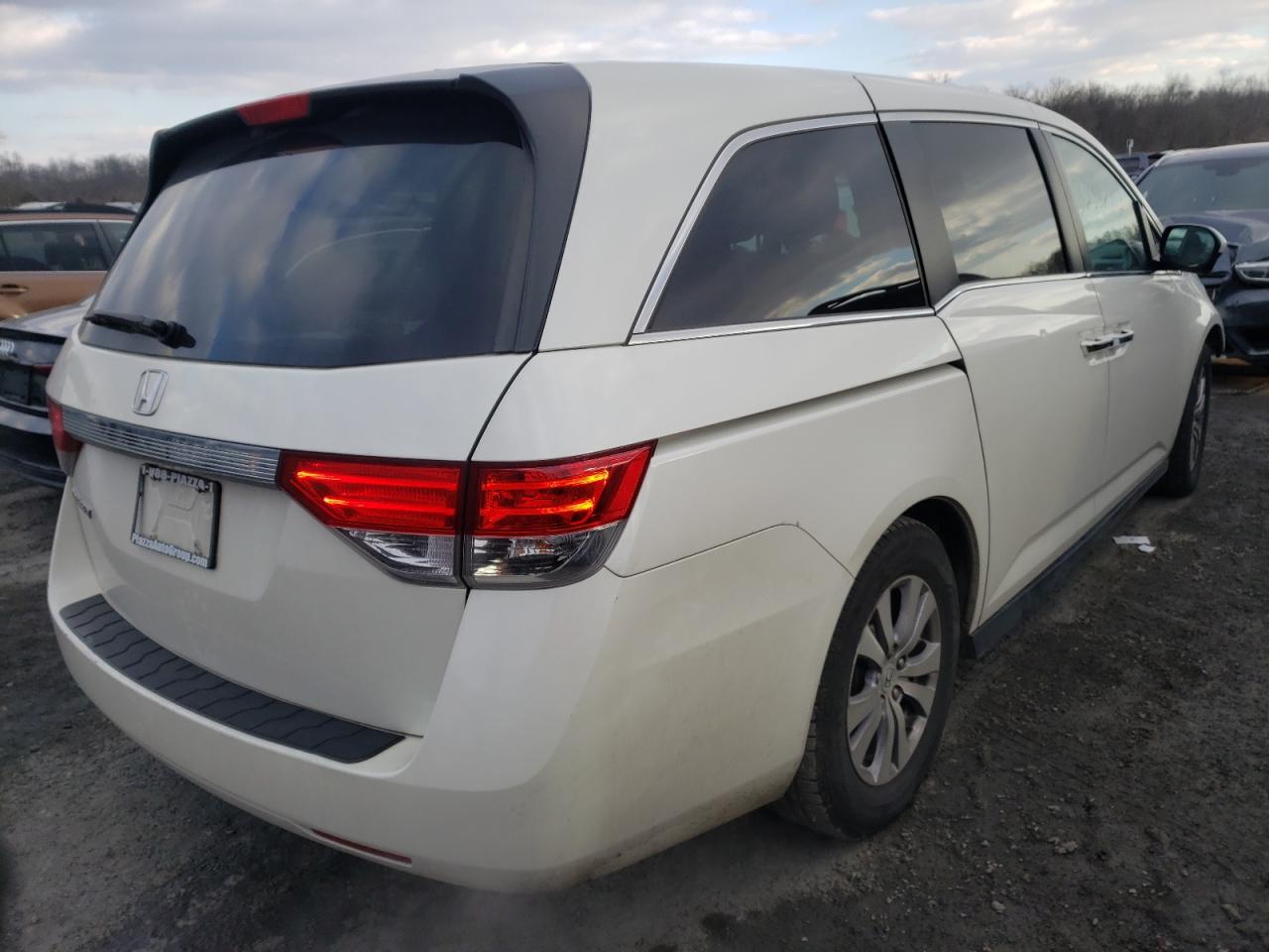 Photo 4 from auction – 2016 HONDA ODYSSEY EX with VIN 5FNRL5H67GB137775