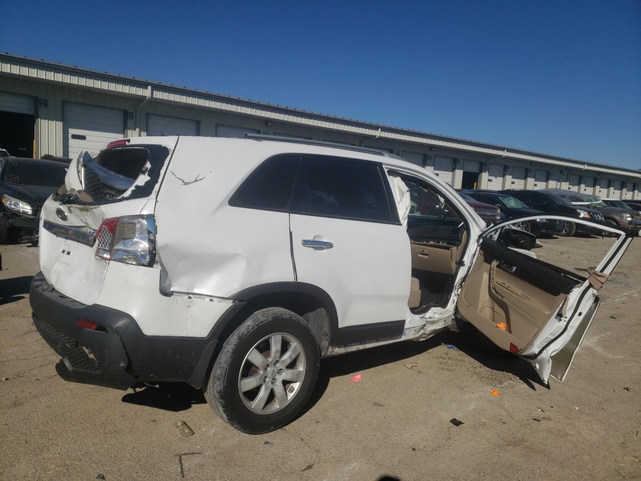 Photo 4 from auction – 2011 KIA SORENTO BA with VIN 5XYKT4A15BG130948