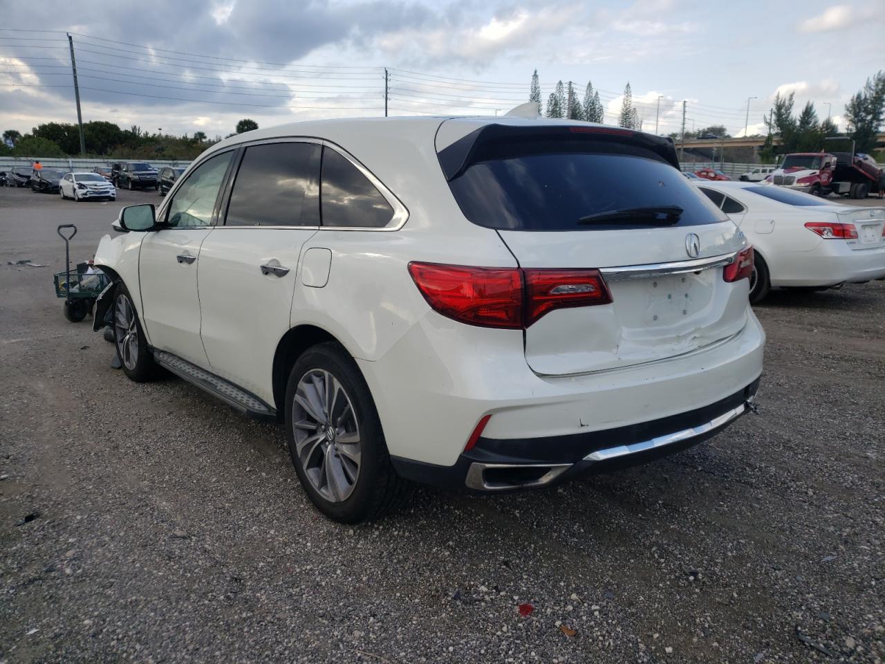 Photo 3 from auction – 2017 ACURA MDX TECHNO with VIN 5FRYD3H53HB013281