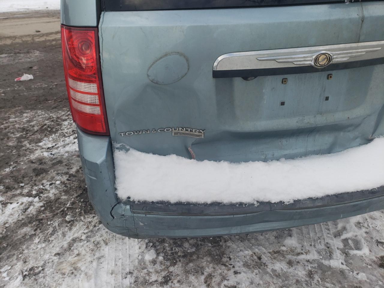 Photo 9 from auction – 2008 CHRYSLER TOWN & COU with VIN 2A8HR54P28R786648