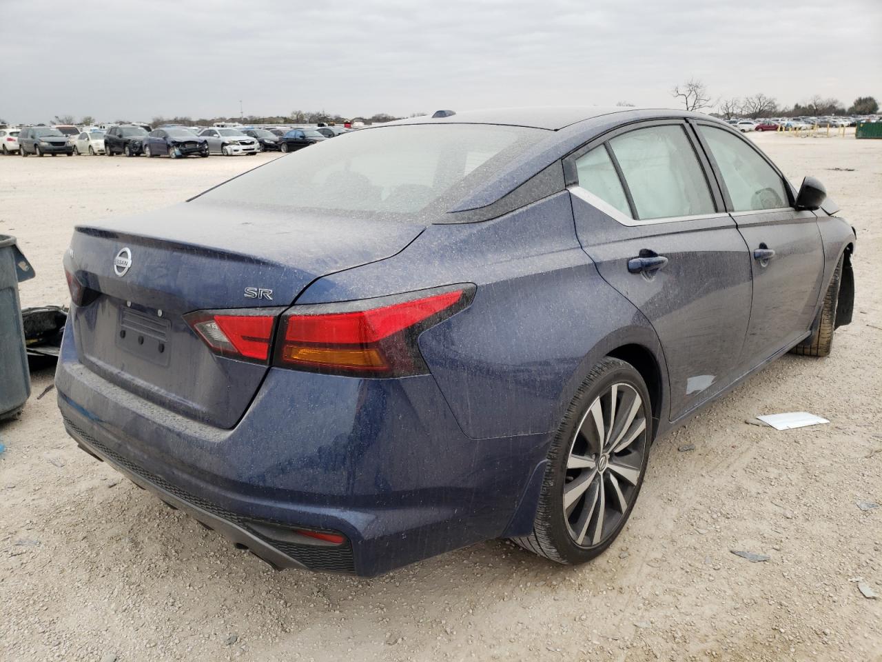 Photo 4 from auction – 2019 NISSAN ALTIMA SR with VIN 1N4BL4CV1KC109573