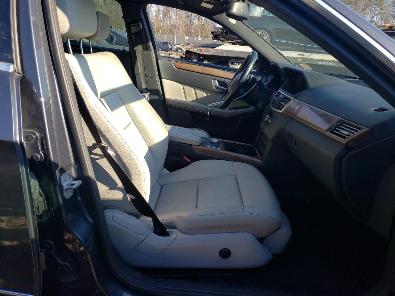 Photo 5 from auction – 2012 MERCEDES-BENZ E 350 4MAT with VIN WDDHF8JB3CA612780