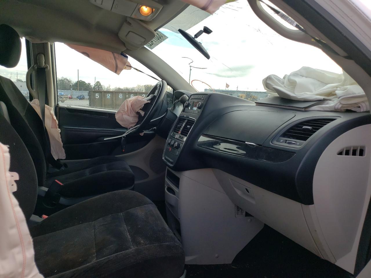 Photo 5 from auction – 2014 DODGE GRAND CARA with VIN 2C4RDGBG1ER281494