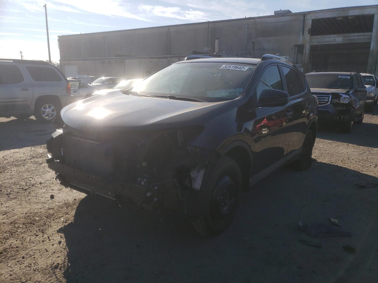 Photo 2 from auction – 2016 TOYOTA RAV4 LE with VIN 2T3BFREV9GW414318