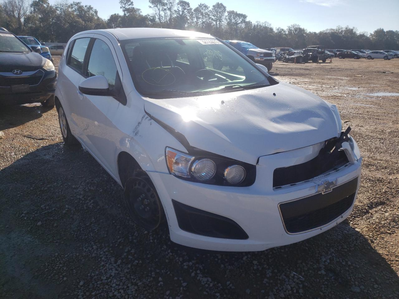 CHEVROLET SONIC LS 2016 with VIN 1G1JA6SH7G4107033 - Photo from auction
