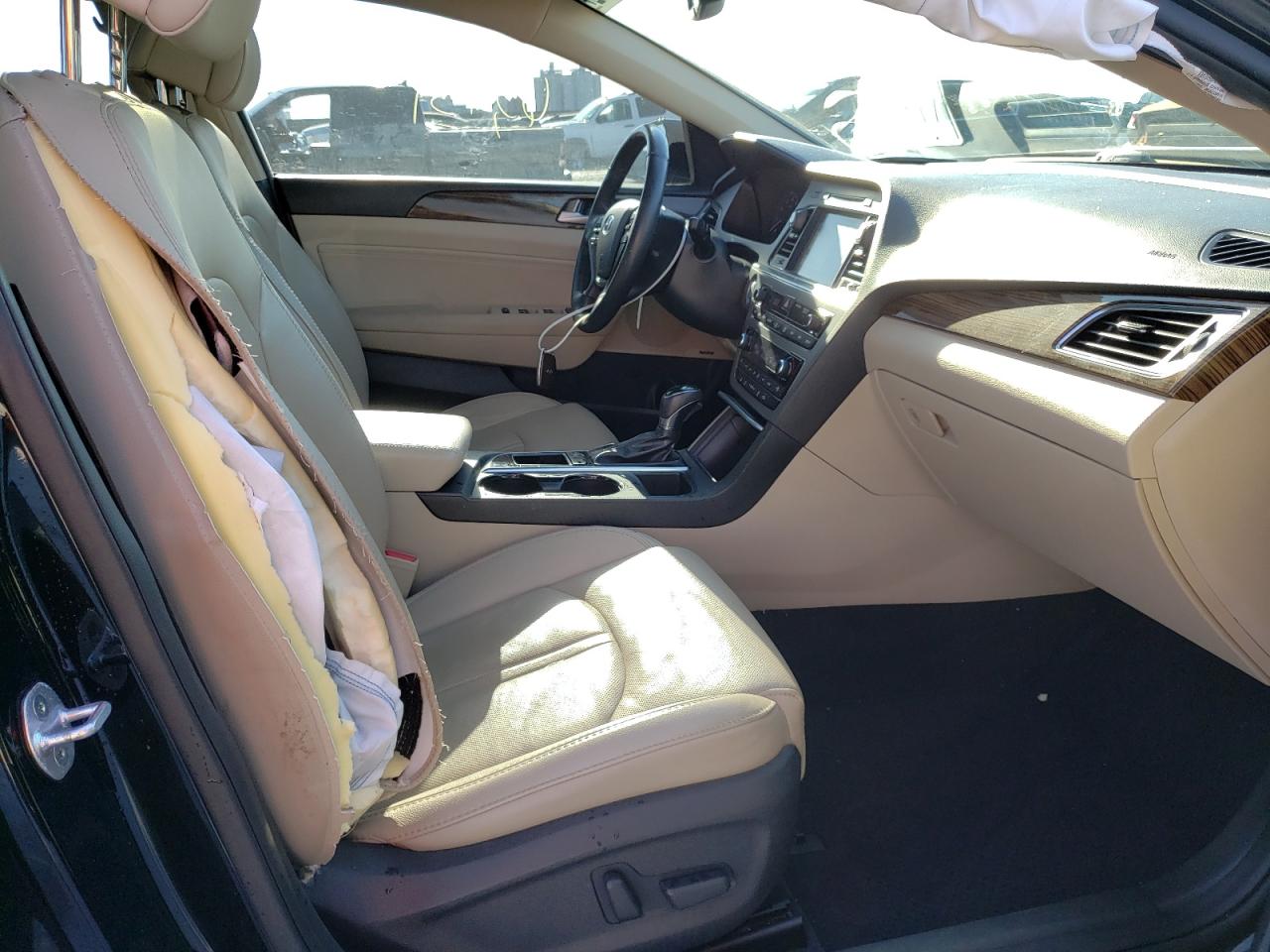Photo 5 from auction – 2016 HYUNDAI SONATA SPO with VIN 5NPE34AF9GH315366