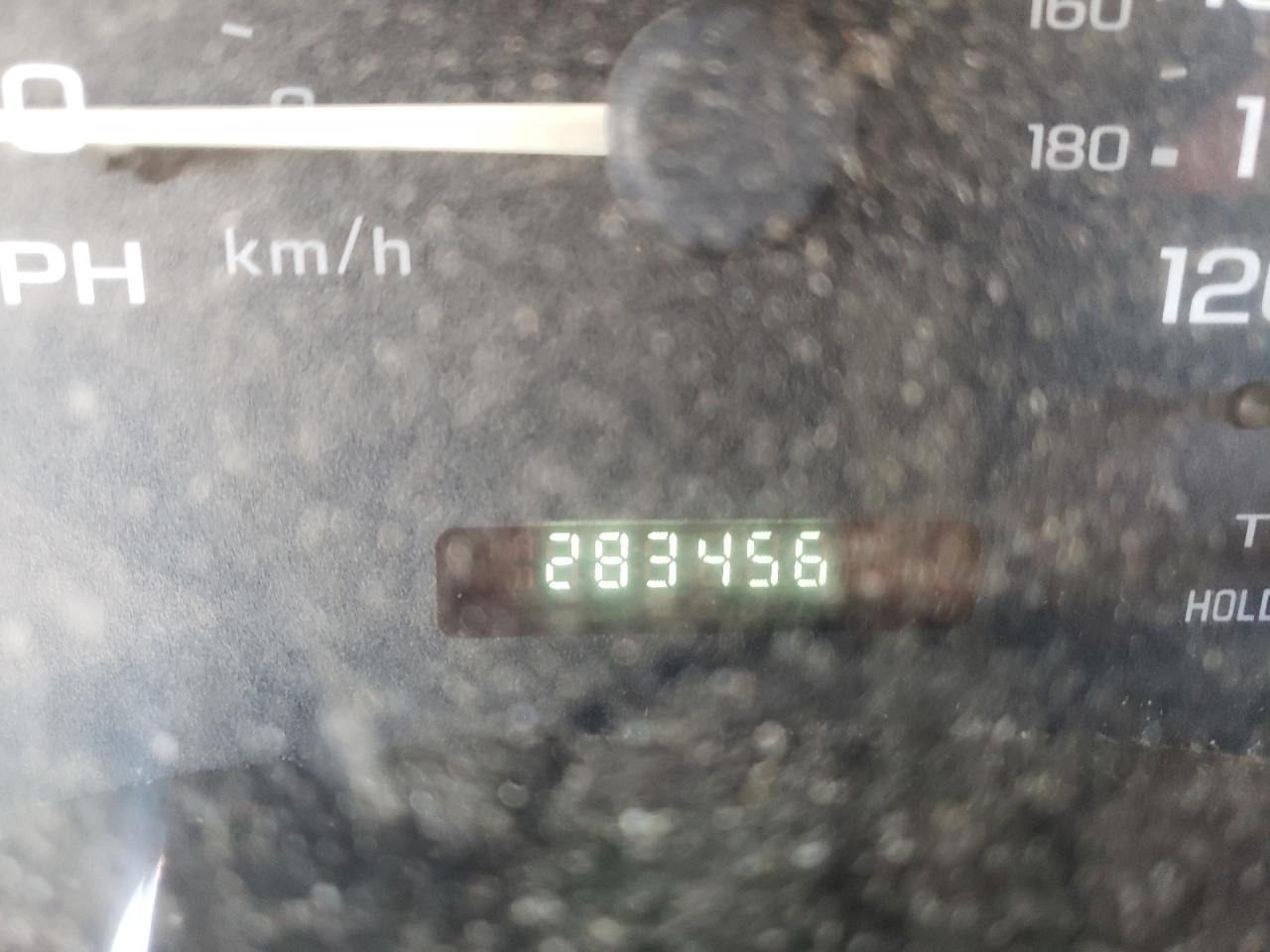 Photo 8 from auction – 2002 CHEVROLET MALIBU with VIN 1G1ND52J22M684888