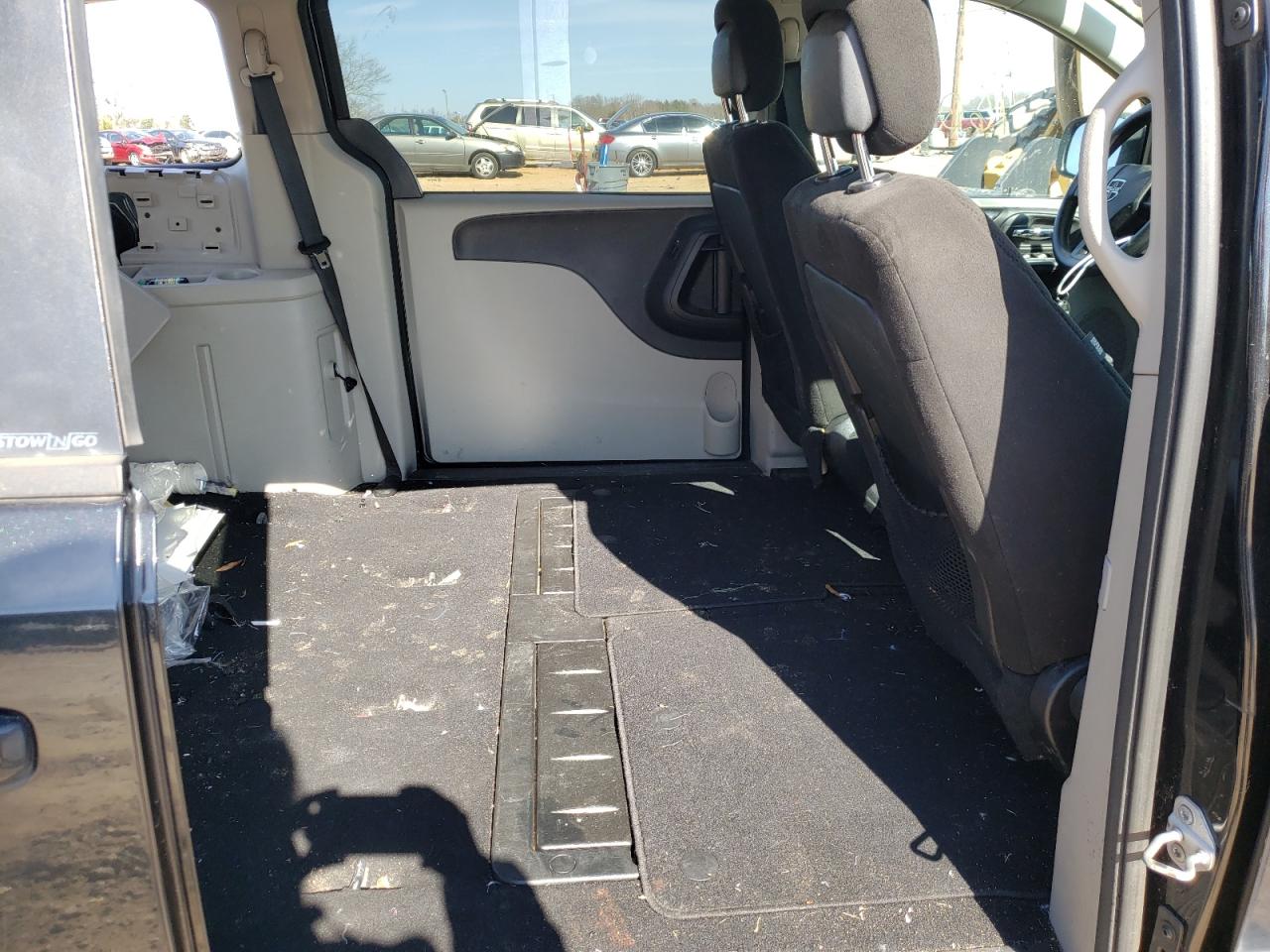 Photo 6 from auction – 2012 DODGE GRAND CARA with VIN 2C4RDGCG5CR334080