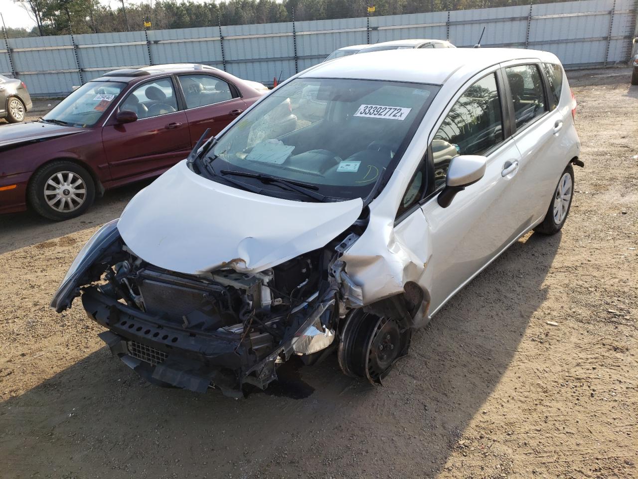 Photo 2 from auction – 2017 NISSAN VERSA NOTE with VIN 3N1CE2CP2HL378339
