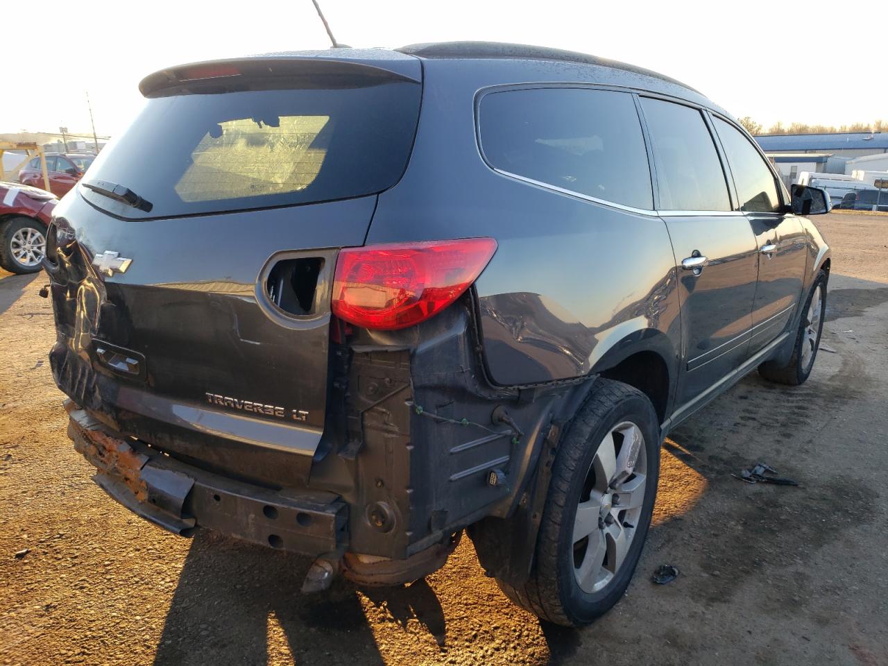 Photo 4 from auction – 2012 CHEVROLET TRAVERSE L with VIN 1GNKVJED2CJ351672