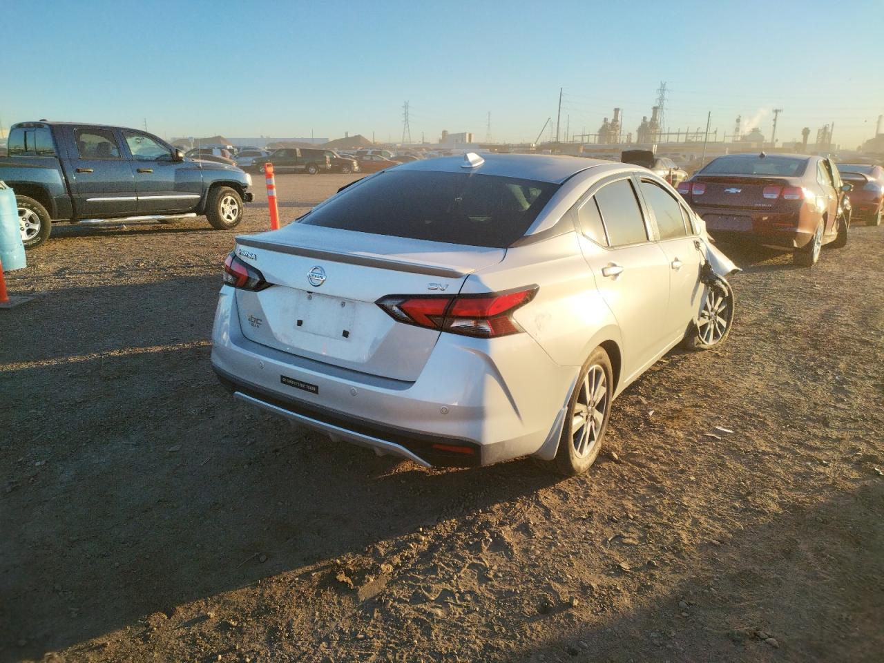 Photo 4 from auction – 2020 NISSAN VERSA with VIN 3N1CN8EV7LL849764