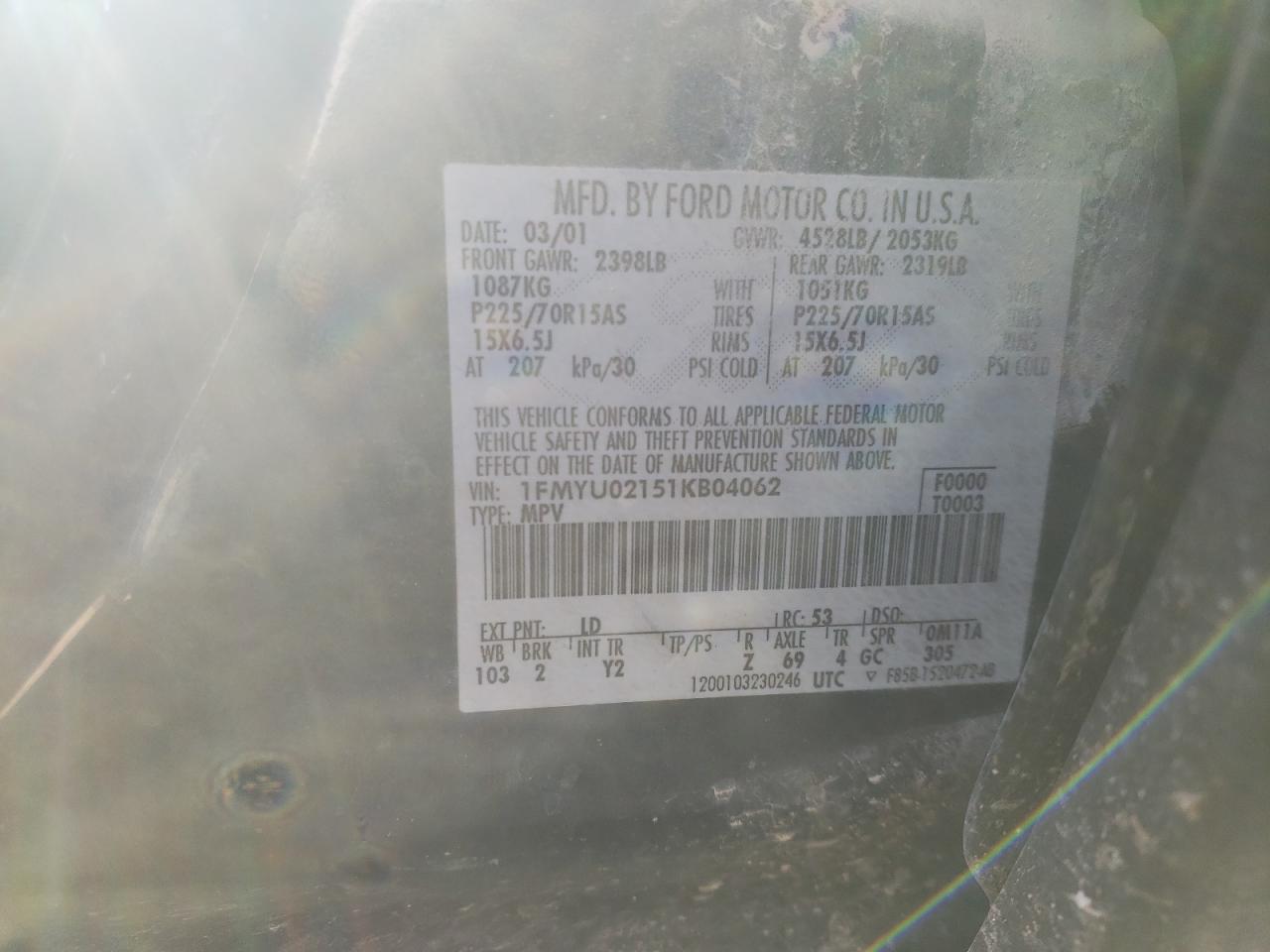 Photo 10 from auction – 2001 FORD ESCAPE XLS with VIN 1FMYU02151KB04062