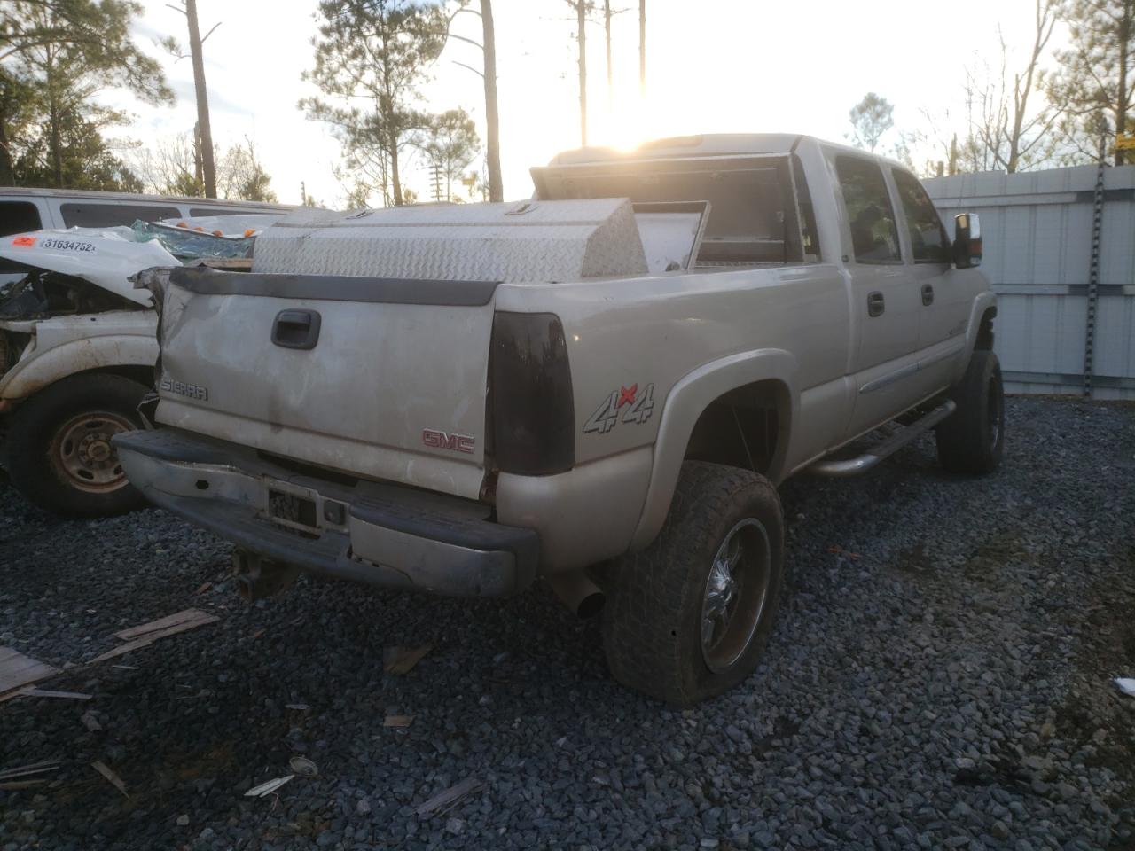 Photo 4 from auction – 2007 GMC SIERRA K25 with VIN 1GTHK23DX7F133928