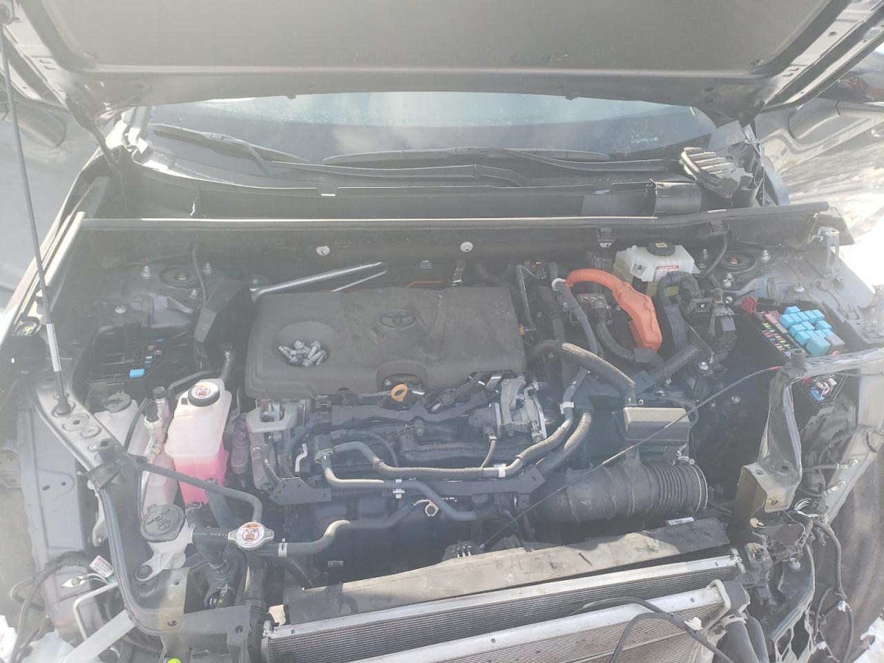 Photo 7 from auction – 2021 TOYOTA RAV4 XSE with VIN 2T3E6RFV2MW019856