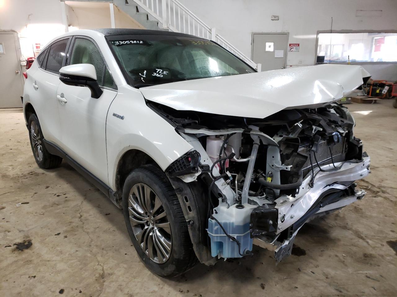 TOYOTA VENZA LE A 2021 with VIN JTEAAAAH3MJ022906 - Photo from auction