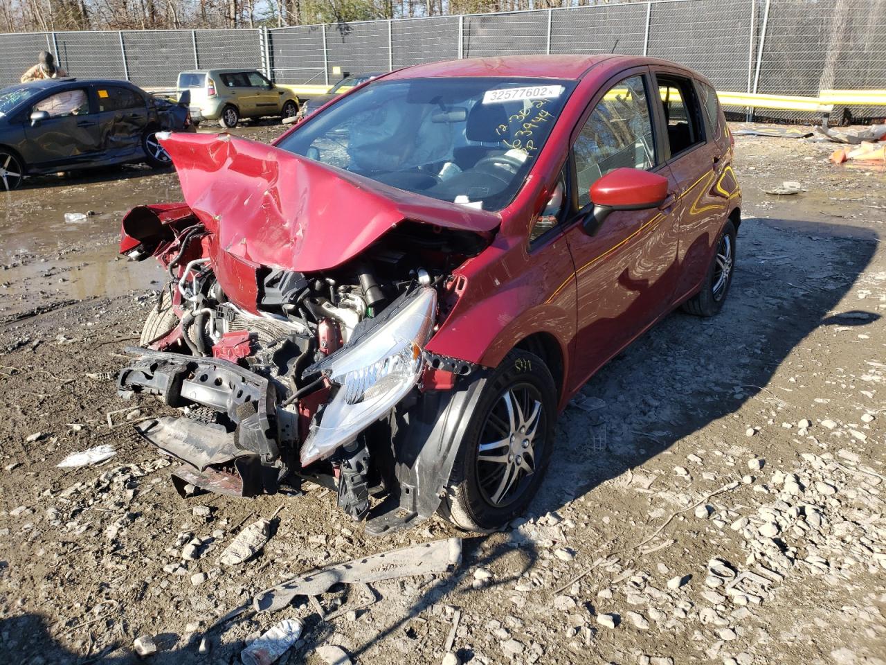 Photo 2 from auction – 2015 NISSAN VERSA NOTE with VIN 3N1CE2CP5FL426218