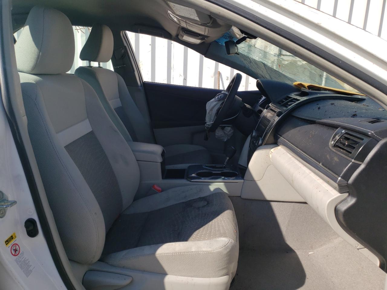 Photo 5 from auction – 2012 TOYOTA CAMRY HYBR with VIN 4T1BD1FK7CU002185