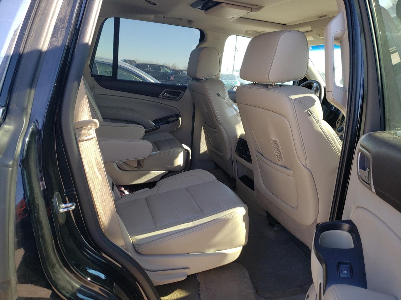 Photo 6 from auction – 2015 GMC YUKON DENA with VIN 1GKS2CKJ8FR300064