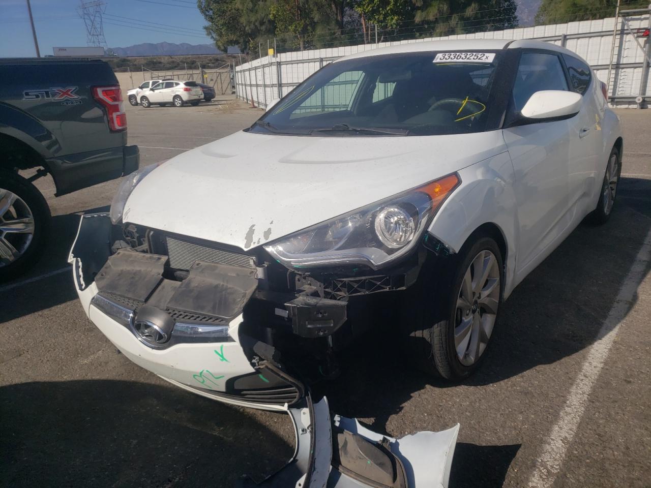 Photo 2 from auction – 2016 HYUNDAI VELOSTER with VIN KMHTC6AD5GU257128