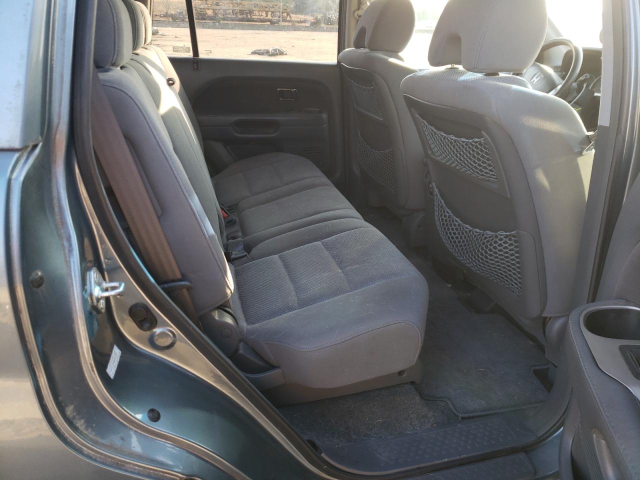 Photo 6 from auction – 2006 HONDA PILOT EX with VIN 2HKYF18446H542907