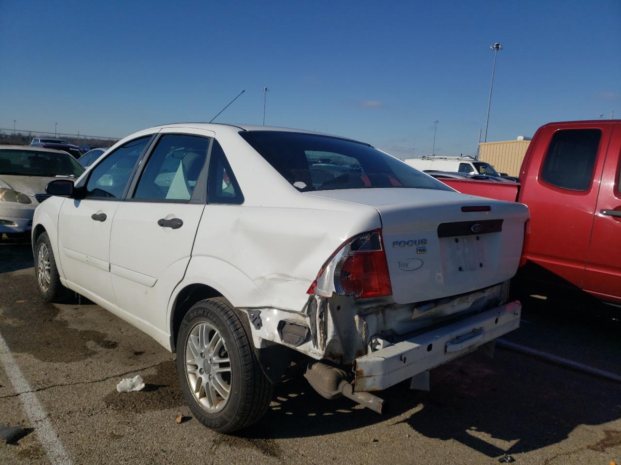 Photo 3 from auction – 2007 FORD FOCUS ZX4 with VIN 1FAFP34N07W288693