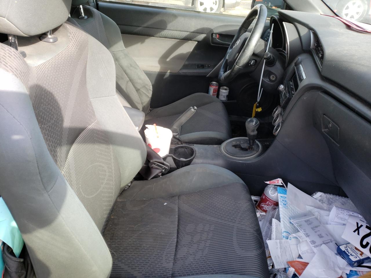 Photo 5 from auction – 2013 TOYOTA SCION TC with VIN JTKJF5C71D3045843