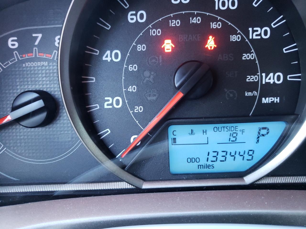 Photo 8 from auction – 2015 TOYOTA RAV4 LE with VIN 2T3BFREV7FW241400