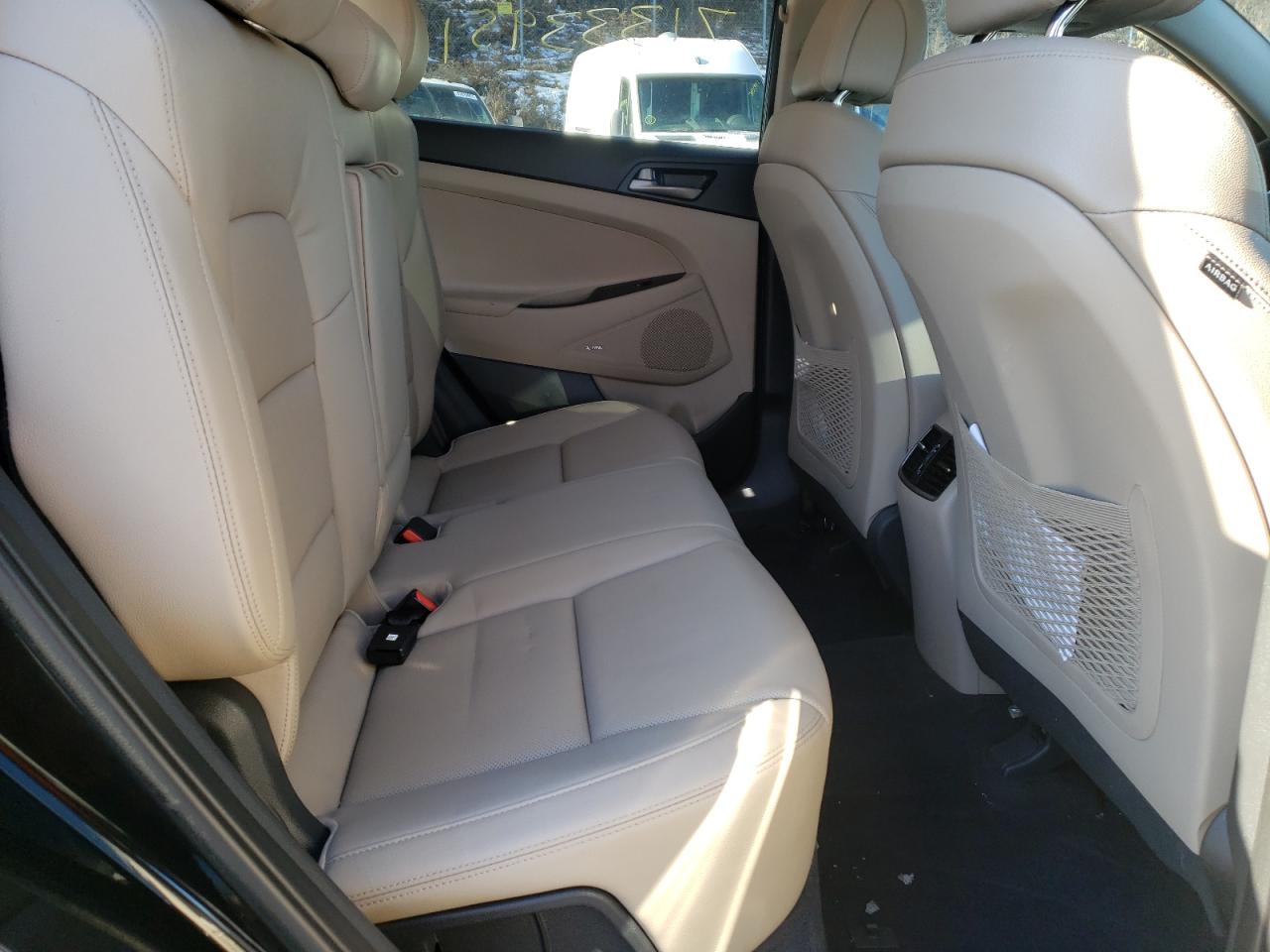 Photo 6 from auction – 2018 HYUNDAI TUCSON SEL with VIN KM8J3CA49JU710860