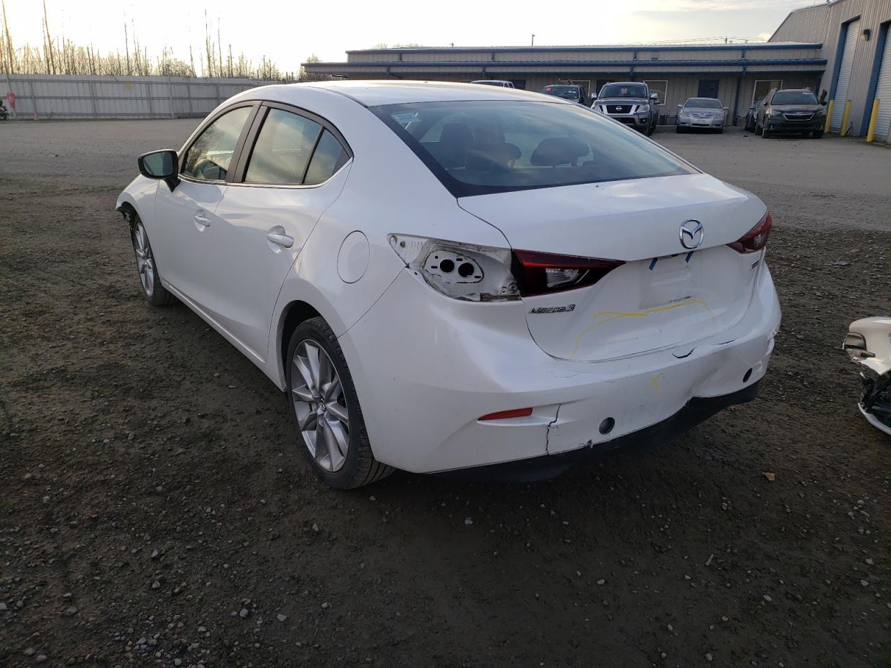 Photo 3 from auction – 2017 MAZDA 3 TOURING with VIN 3MZBN1V72HM113797