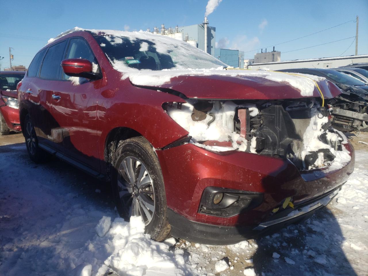 NISSAN PATHFINDER 2017 with VIN 5N1DR2MN9HC605696 - Photo from auction