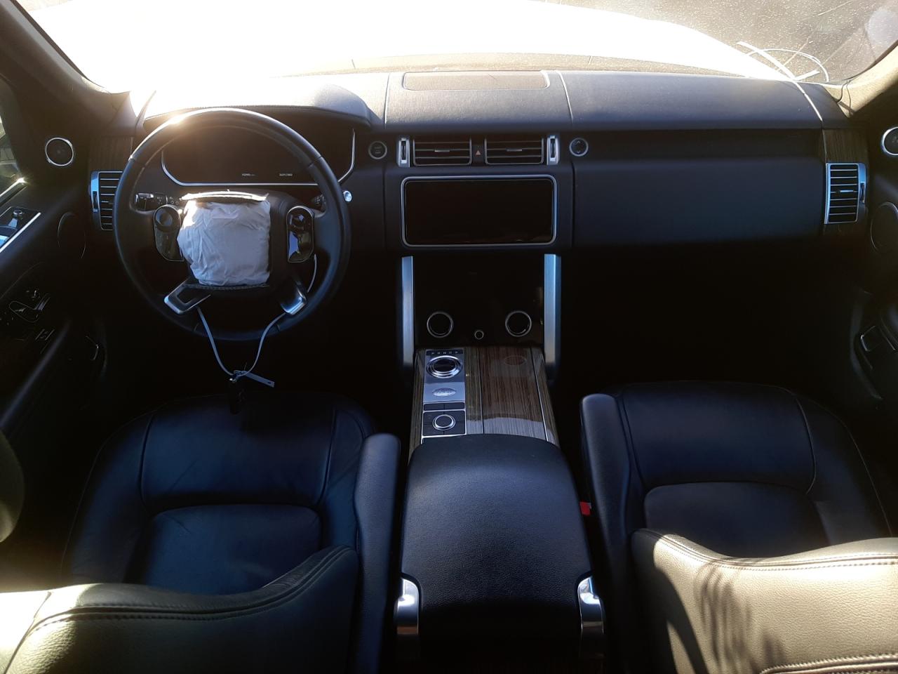 Photo 9 from auction – 2018 LAND ROVER RANGE ROVE with VIN SALGR2RVXJA503344