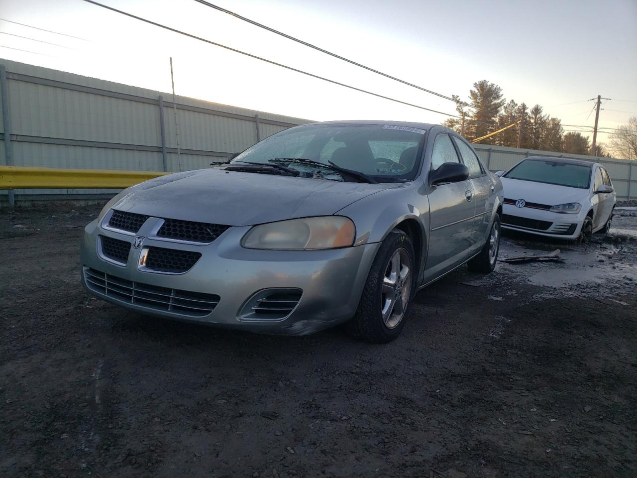 Photo 2 from auction – 2004 DODGE STRATUS SX with VIN 1B3EL46X84N320704