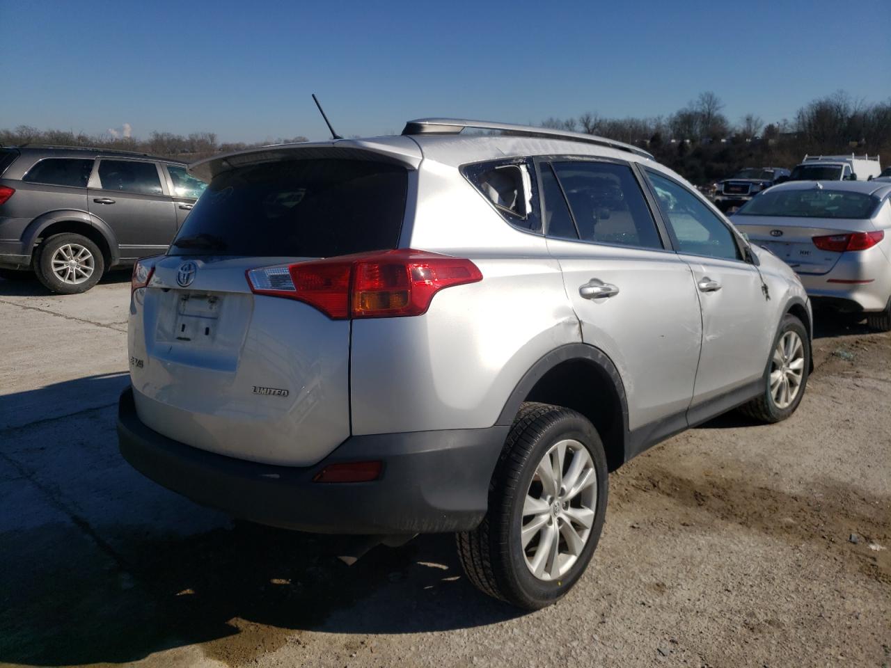 Photo 4 from auction – 2014 TOYOTA RAV4 LIMIT with VIN 2T3YFREV4EW111471