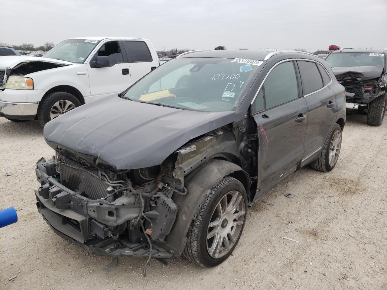 Photo 2 from auction – 2015 LINCOLN MKC with VIN 5LMTJ2AH5FUJ39500